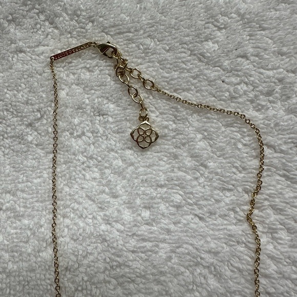 Kendra Scott Gold Necklace Minimalist Design - Picture 3 of 3